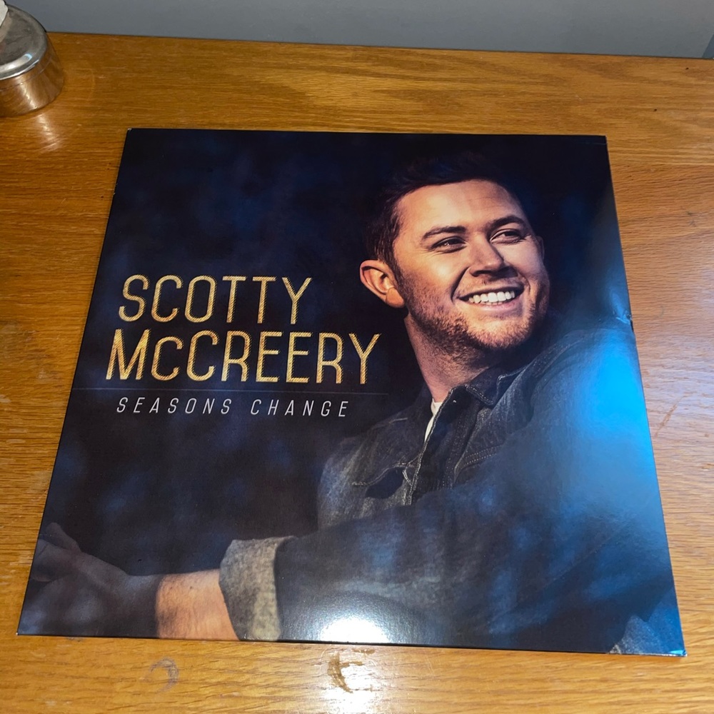 Scotty McCreery Seasons Change Record